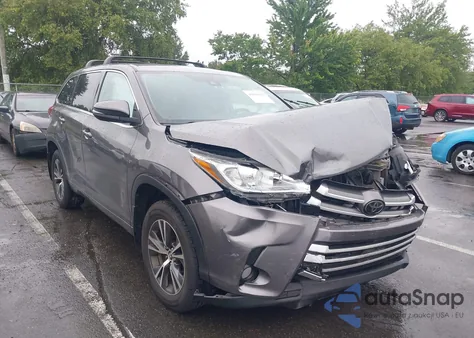 2018 Toyota Highlander Le Plus from USA, damaged, VIN 5TDBZRFH2JS912871